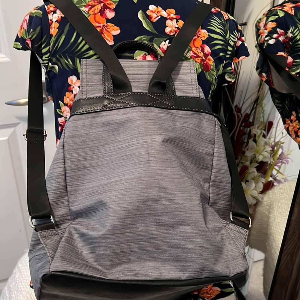 Roots Mini Backpack - Picture 6 of 8